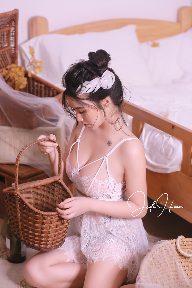 Vẻ nóng bỏng của người đẹp sống thử với bạn trai thiếu gia Hà Nội-7