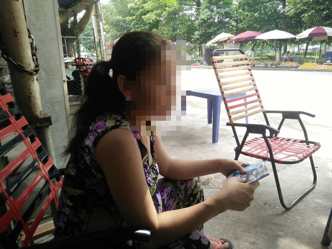 Bé gái 11 tuổi trong 2 năm nghi bị 2 ông già xâm hại, bố mẹ nghèo bất lực không thể đòi công bằng cho con-4