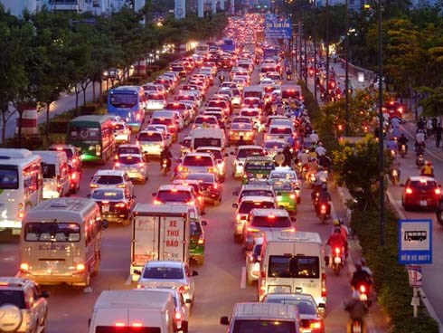 TP.HCM: Nghỉ lễ 30/4 - 1/5 tận 5 ngày, người dân ùn ùn về quê khiến các tuyến đường kẹt cứng không lối thoát