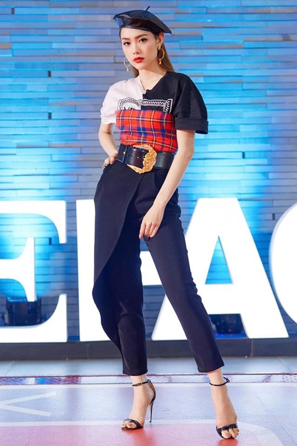 Hội mỹ nhân Vbiz đình đám nhan sắc ngày càng thăng hạng, sở hữu khối tài sản khổng lồ nhưng vẫn đơn chăn gối chiếc-17