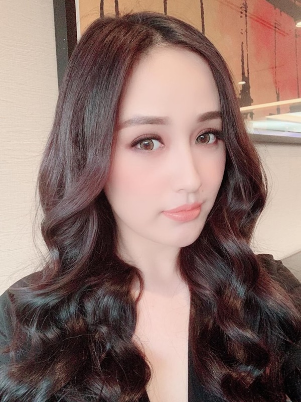 Hội mỹ nhân Vbiz đình đám nhan sắc ngày càng thăng hạng, sở hữu khối tài sản khổng lồ nhưng vẫn đơn chăn gối chiếc-18