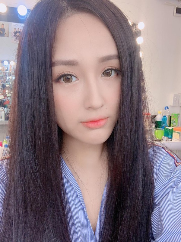 Hội mỹ nhân Vbiz đình đám nhan sắc ngày càng thăng hạng, sở hữu khối tài sản khổng lồ nhưng vẫn đơn chăn gối chiếc-19