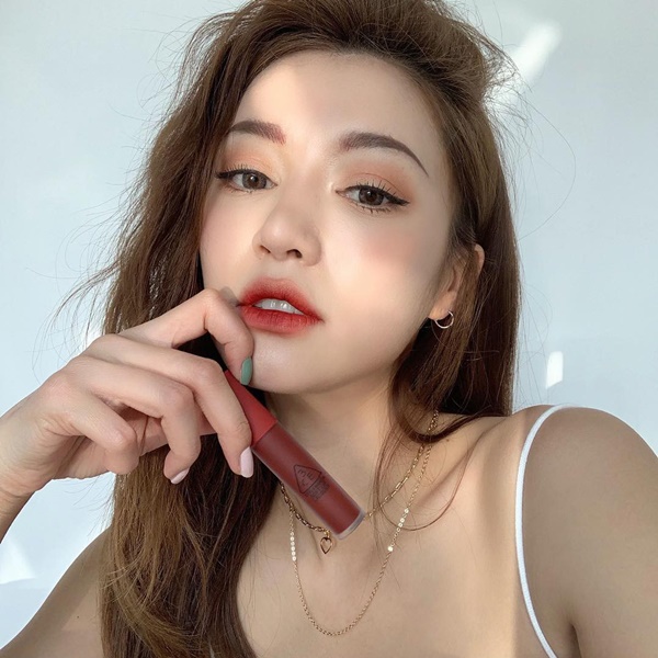 Để đảm bảo nhan sắc mà không tốn nhiều thời gian dịp nghỉ lễ này, các nàng sẽ cần đến 5 chiêu làm đẹp nhanh gọn nhẹ sau-2