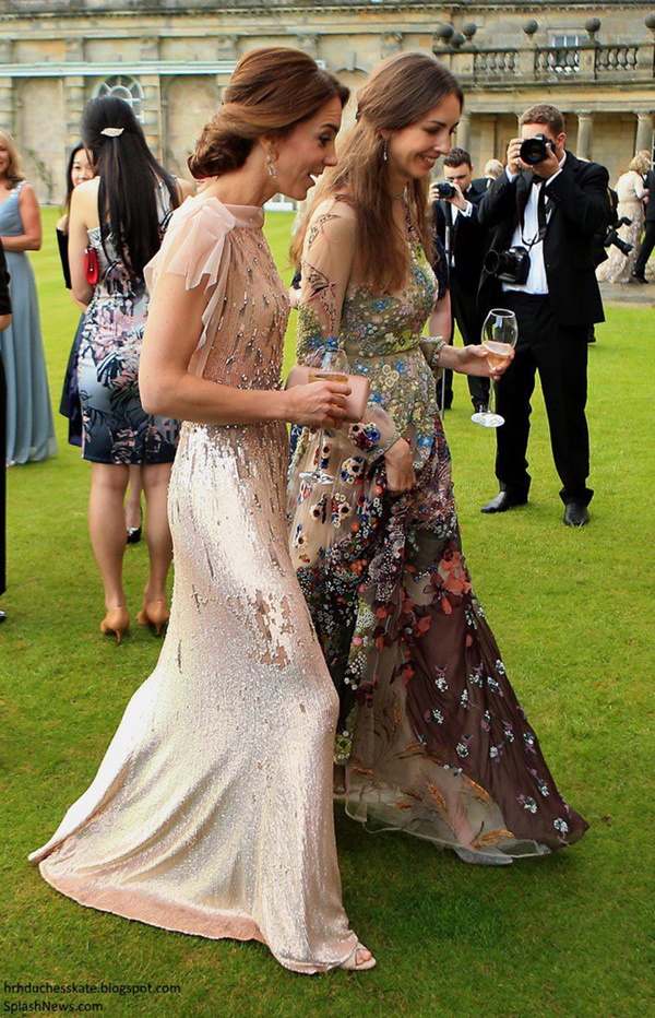 Cựu người mẫu từng dính tin đồn ngoại tình với hoàng tử William khi Kate Middleton đang mang thai lần 3 là ai?-3