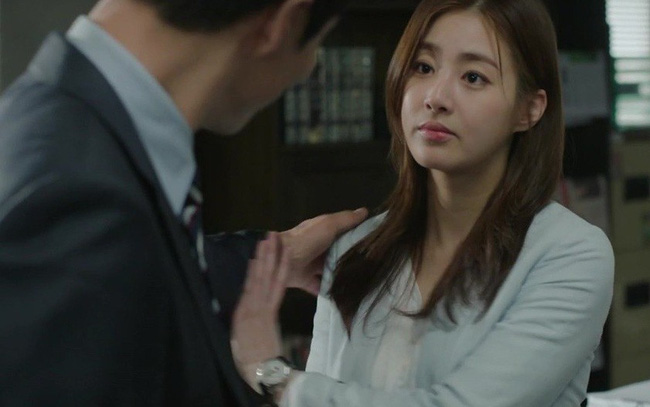 Ra mắt gia đình bạn trai đúng dịp giỗ chạp, cô nàng bị từ chối thẳng vì quá... xông xáo-2