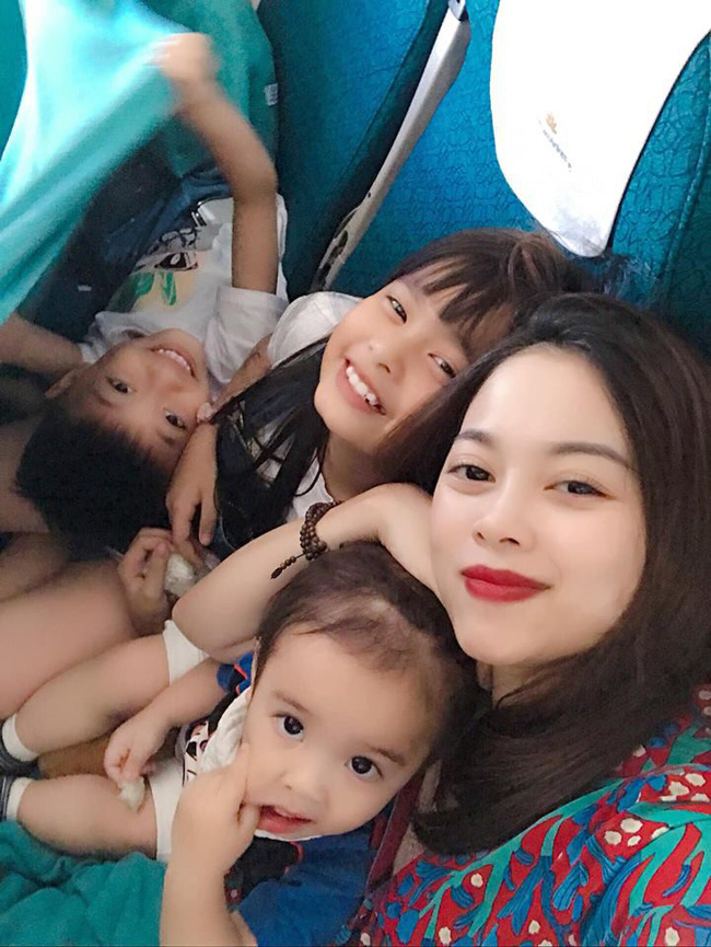 Đi trốn tận resort sang chảnh ở Đà Nẵng, đại gia đình Hằng Túi gây choáng với đội hình 10 thành viên ríu rít xếp hàng-2