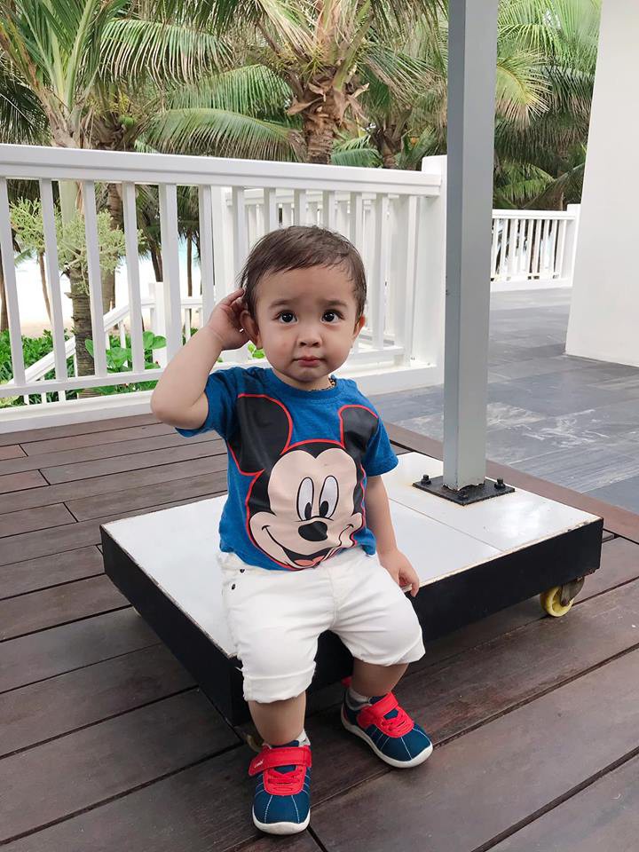 Đi trốn tận resort sang chảnh ở Đà Nẵng, đại gia đình Hằng Túi gây choáng với đội hình 10 thành viên ríu rít xếp hàng-6