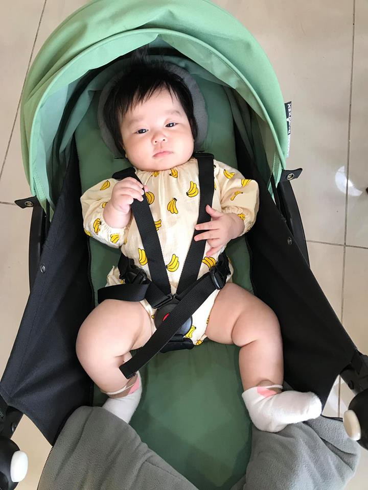 Đi trốn tận resort sang chảnh ở Đà Nẵng, đại gia đình Hằng Túi gây choáng với đội hình 10 thành viên ríu rít xếp hàng-10