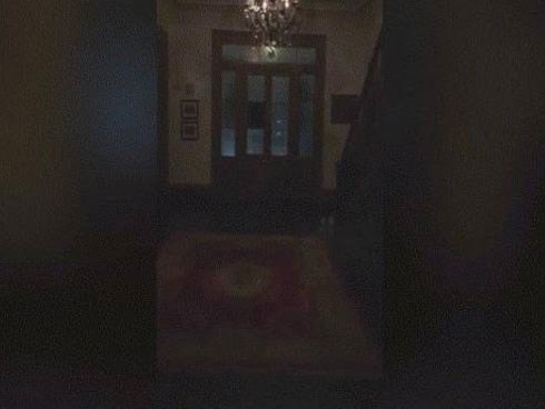 Rùng mình xem video quay ban đêm trong ngôi nhà