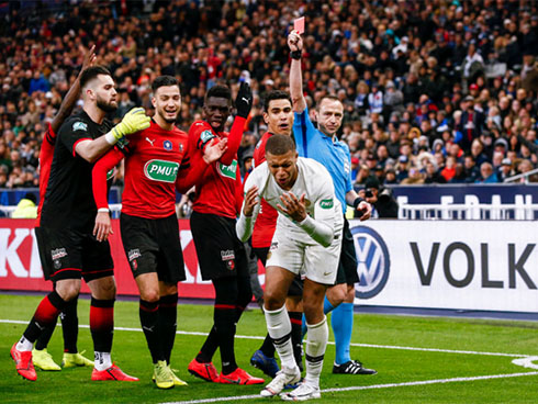 Các cựu siêu sao bóng đá Rio Ferdinand, Roberto Carlos, Luis Figo, Didier Drogba sắp đến Việt Nam-2