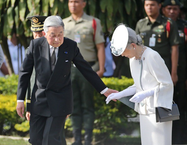 Hơn 60 năm trước, từng có chàng Thái tử Nhật Bản dám cãi lời bố mẹ, quyết cưới vợ thường dân rồi tự vẽ nên chuyện cổ tích khó tin-16