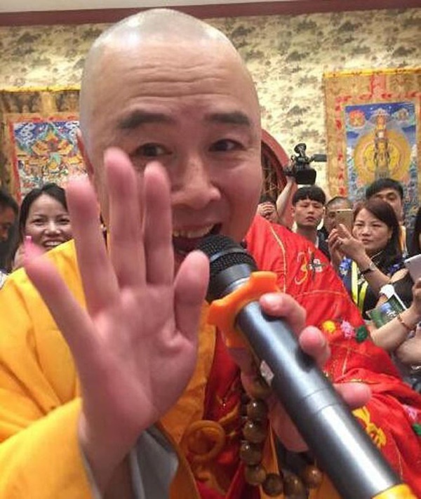 3 vị Đường Tăng của Tây Du Ký: Người mang danh ăn bám vợ tỷ phú, kẻ U65 vẫn mặc áo cà sa đi hát rong-16