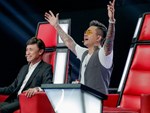 The Voice: Vừa thoát vụ tai nạn tiêu tốn 14 tỷ, Tuấn Hưng liền mang siêu xe Ferrari ra khoe trên sóng-17