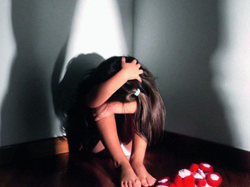 Chồng đưa bồ nhí đi du lịch dịp nghỉ lễ, tôi lẳng lặng gửi 2 bức ảnh khiến anh tức tốc bay về-3