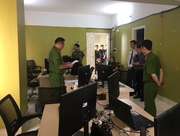 Choáng với lượng tiền, xe xịn trong đường dây đánh bạc 30.000 tỉ đồng-3