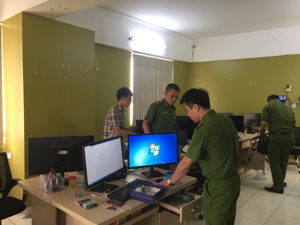 Choáng với lượng tiền, xe xịn trong đường dây đánh bạc 30.000 tỉ đồng-5