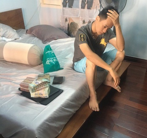 Choáng với lượng tiền, xe xịn trong đường dây đánh bạc 30.000 tỉ đồng-8