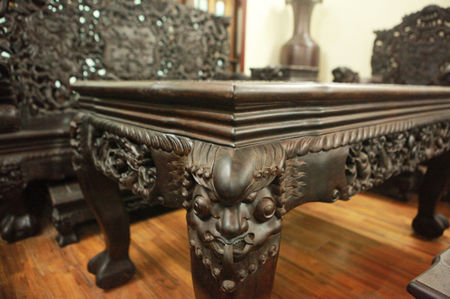 Tuyệt tác bộ bàn ghế gỗ trắc 17 món giá hơn 6 tỷ đồng của đại gia Hà Nội-7