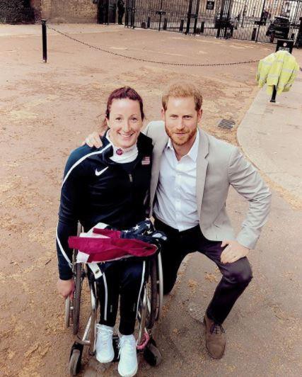 Thái độ bất ngờ của Hoàng tử Harry trong sự kiện mới nhất đã vô tình tiết lộ về em bé Sussex, con đầu lòng của cặp đôi-2