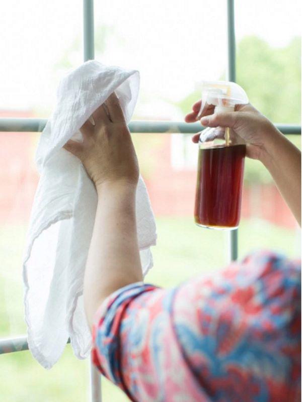 Thấy con dâu giữ lại túi lọc trà, mẹ chồng rình” theo thì té ngửa…-4