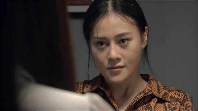 Nàng dâu order: Hồ ly Phương Oanh bị bắt vẫn không tỉnh ngộ, xông vào đánh Lan Phương giữa đồn công an-3