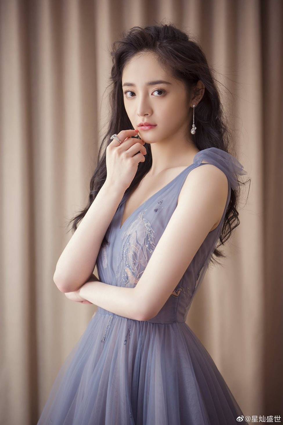 Phụ nữ sinh vào 4 ngày âm lịch này thì xác định hôn nhân và sự nghiệp năm 2019 thăng hoa gấp bội lần năm 2018-3