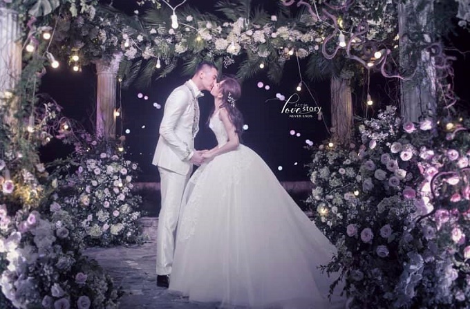 Đám cưới xa hoa của con gái bầu Đệ và người mẫu bên biển Thanh Hóa-1