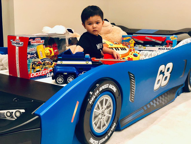 Mới 2 tuổi, con trai Đan Trường đã sở hữu thú vui xa xỉ của hội con nhà giàu-9