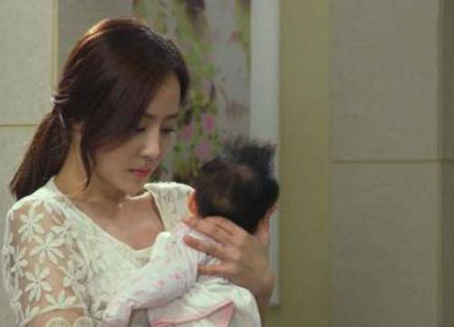 Ý kiến chuyện bà cho cháu ăn dặm sai cách, tôi bị mẹ chồng mắng nhà tôi thật vô phúc-2