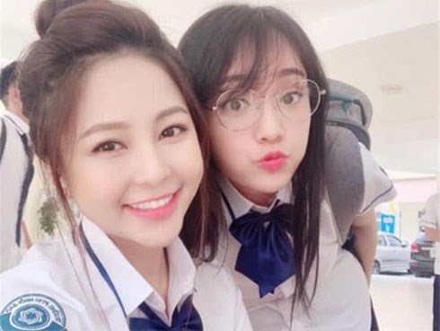 Nữ ca sĩ lấy chồng đại gia đứng sau phim của Trâm Anh và