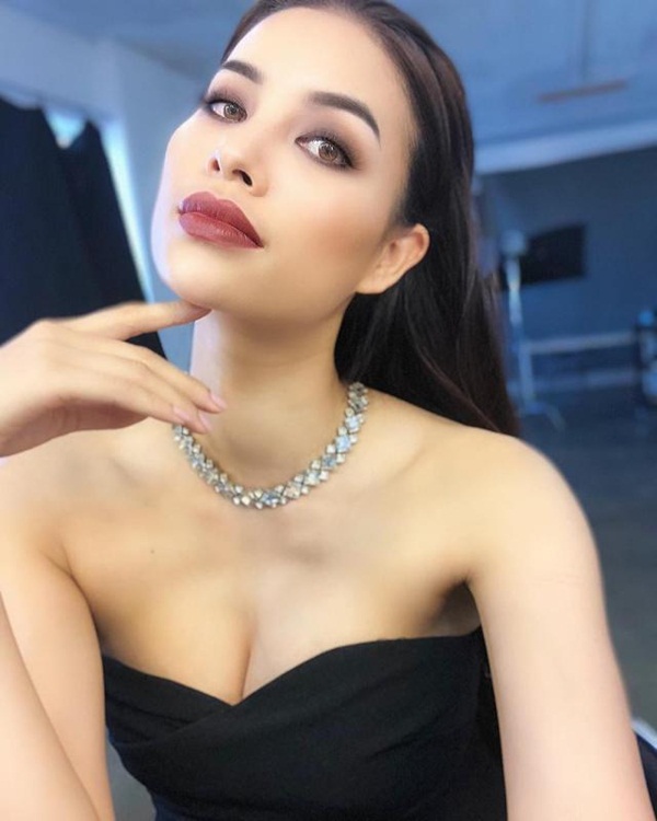 Trời nóng đổ lửa khiến Phạm Hương ở tận Mỹ cũng phải liên tục... khoe thân nóng bỏng-3