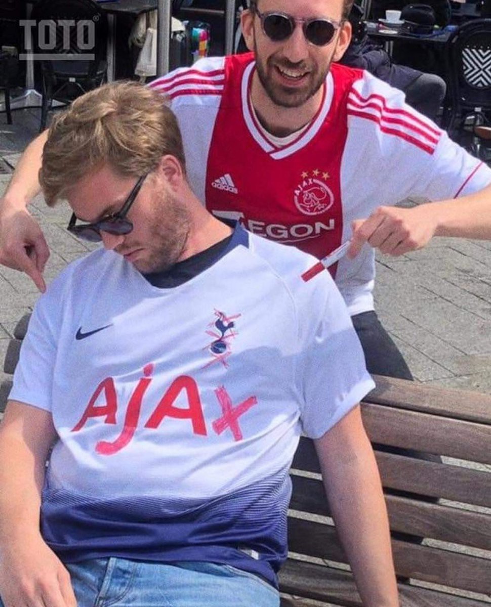 Đừng ngủ khi những người xung quanh còn thức: Fan của Son Heung-min nhận cái kết đắng chỉ vì một phút chợp mắt-1