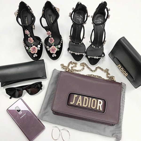 Ninh Dương Lan Ngọc 29 tuổi sở hữu 2 nhà, xe sang, nhẫn kim cương, đồ hiệu-6