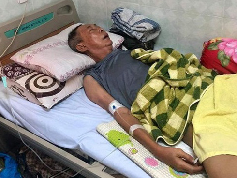 Chuyện đời cay đắng của cố nghệ sĩ Lê Bình: Con lớn tai nạn qua đời, con kế nghiện ngập, ly hôn và bệnh tật lúc về già-4