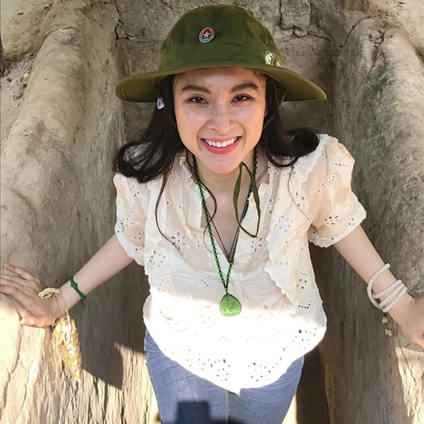 Sao nữ Việt đua nhau mặc sexy đi biển, Angela Phương Trinh khác biệt-1