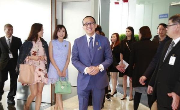 Cách đổi đời sau 1 đêm của nàng Á hậu: Cặp với tỷ phú đáng tuổi bố, hơn 26 tuổi-4