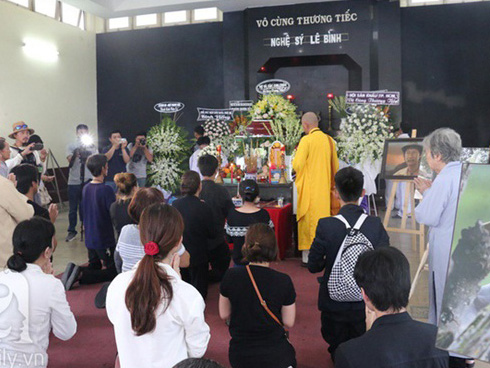 Con gái nuôi nghẹn ngào thông báo lời trăn trối đặc biệt của nghệ sĩ Lê Bình trước khi qua đời-5