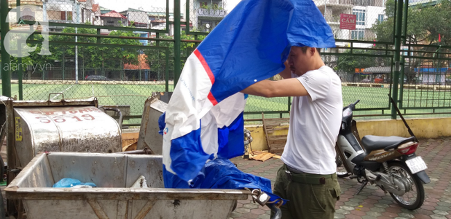 Người phát hiện bé trai sơ sinh trong thùng rác giữa trời mưa lớn: Suýt chút nữa là thằng bé bị chôn sống rồi-3