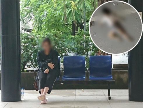 Nỗi đau tột cùng vụ xe Mercedes tông 2 phụ nữ đi xe máy tử vong: Con gái ngồi lặng lẽ, gục đầu khóc nghẹn chờ đón thi thể mẹ về nhà