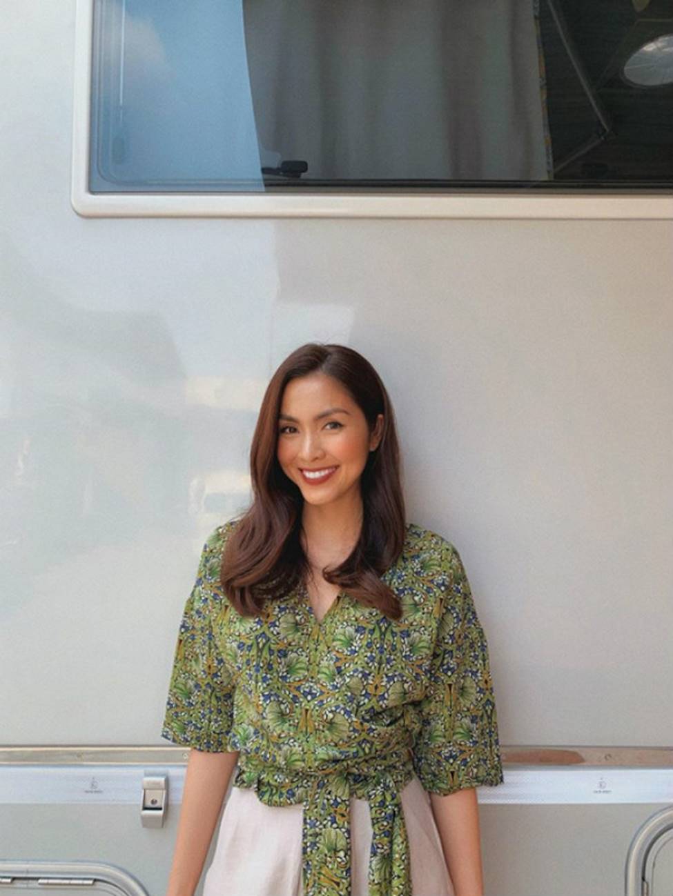 Tăng Thanh Hà, tình cũ Cường đô la... quyến rũ nhờ kiểu mặc khoe vòng 1 gợi cảm-11