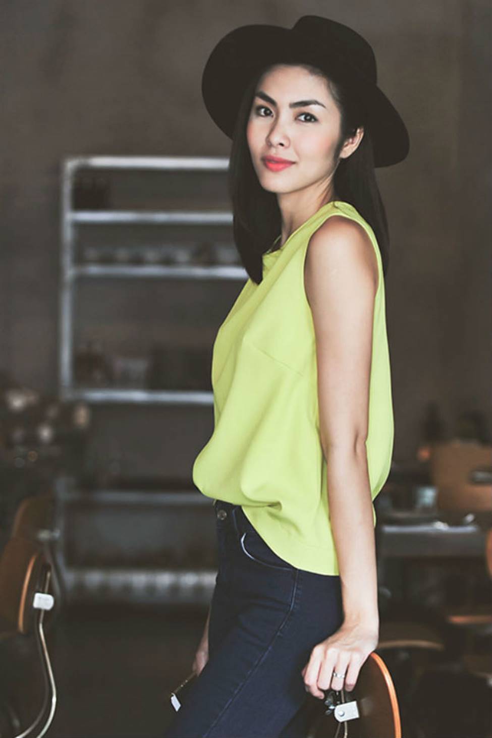 Tăng Thanh Hà, tình cũ Cường đô la... quyến rũ nhờ kiểu mặc khoe vòng 1 gợi cảm-9