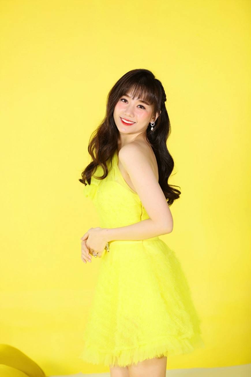 Ngỡ ngàng với độ trẻ trung của Hari Won ở tuổi 34-5