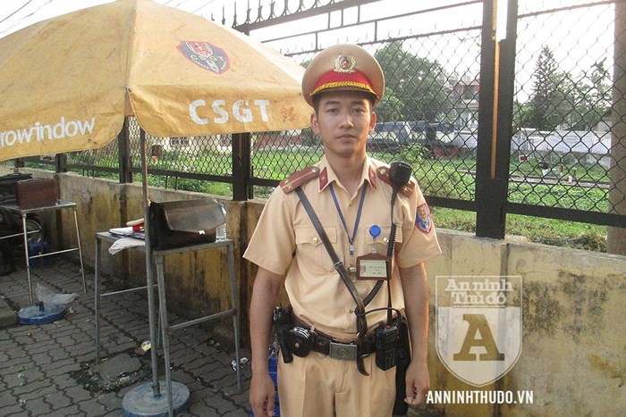 [CLIP] Cảnh sát 141 chặn giữ chiếc xe Mercedes gây tai nạn ở hầm Kim Liên thế nào?-2