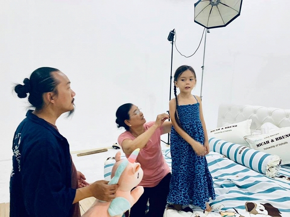 Vợ chồng Đoan Trang tình tứ kỷ niệm 6 năm góp gạo thổi chung nồi-3