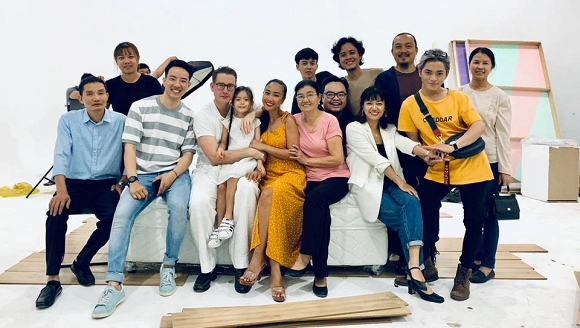 Vợ chồng Đoan Trang tình tứ kỷ niệm 6 năm góp gạo thổi chung nồi-7