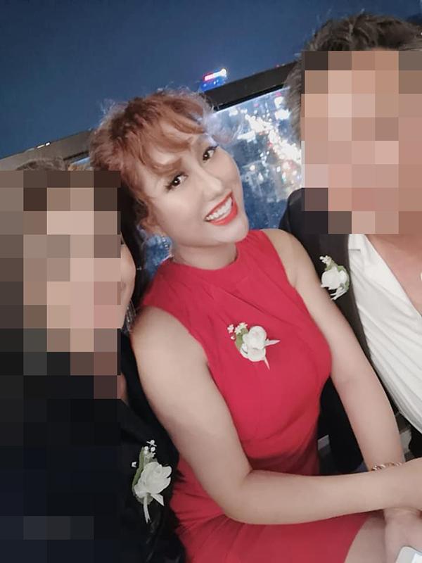 Trang điểm lồng lộn nhưng thứ này vẫn sai quá sai, bảo sao Phi Thanh Vân không thể ghi điểm-2