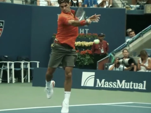 Federer thể hiện tuyệt kỹ trong ngày cán mốc 1.200 trận thắng-1