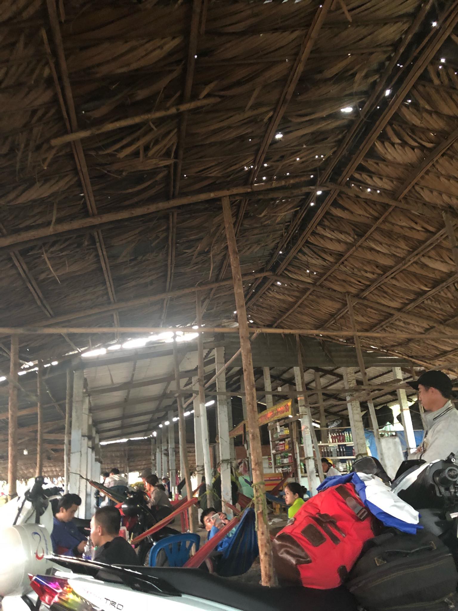 Thắc mắc vì sao hủ tíu bình dân giá cắt cổ” 100.000 đồng/tô, khách bị chủ quán hành hung đổ máu-1