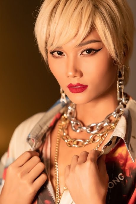 Không phải váy áo đồ hiệu tiền tỷ, đây là điều Đỗ Mỹ Linh, Hương Giang hay HHen Niê đều làm để khiến mình nổi bật-14