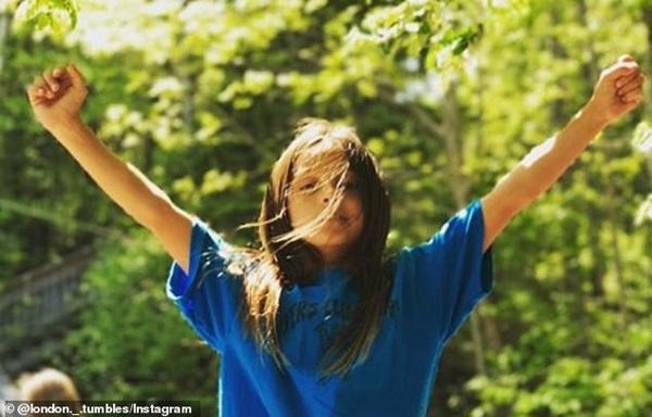 Lần đầu tiên được chơi trượt ống ở công viên nước, bé gái 10 tuổi thiệt mạng vì quá phấn khích-7